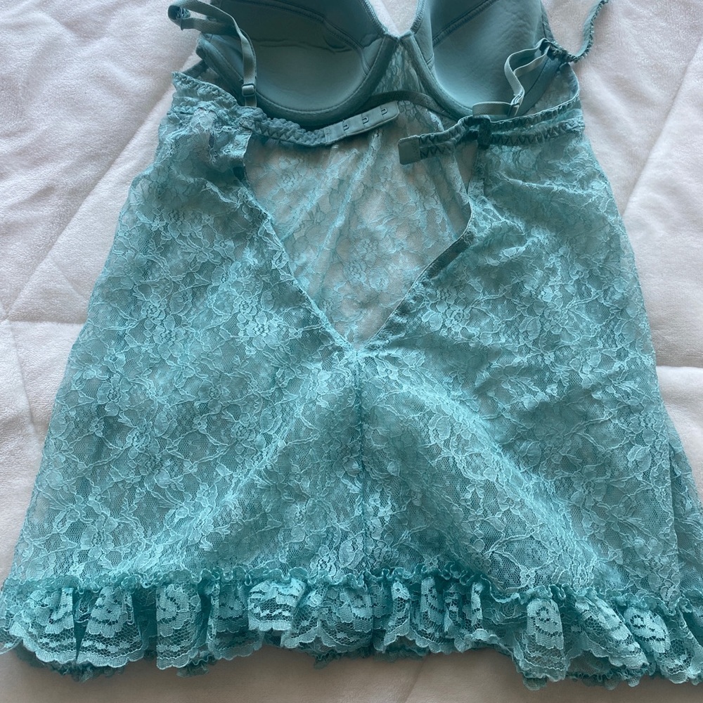 Lingerie - Picture 2 of 2